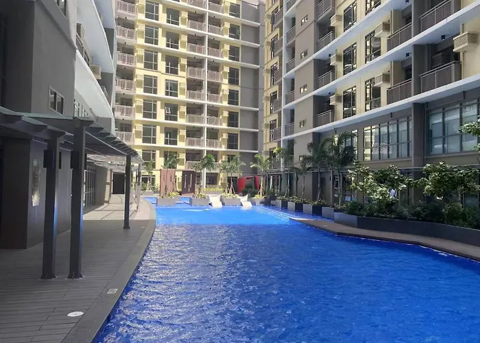 Airport Base Trips Getaways 3pax Balcony 6g Holiday home Manila