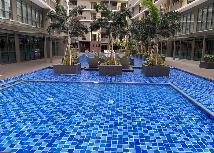 Airport Base Trips Getaways 3pax Balcony 6g *