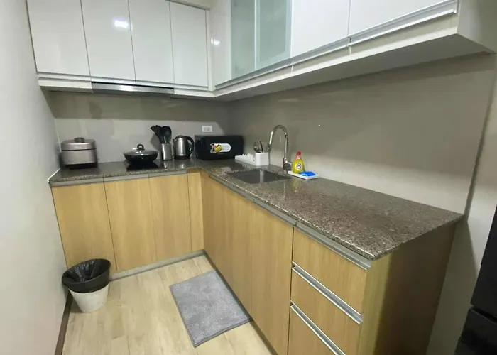 Holiday home Airport Base Trips Getaways 3pax Balcony 6g
