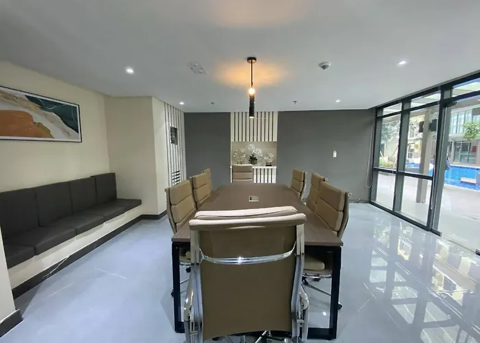 Holiday home Airport Base Trips Getaways 3pax Balcony 6g Manila