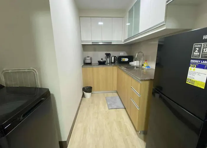 Airport Base Trips Getaways 3pax Balcony 6g