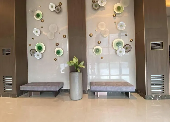 Holiday home Airport Base Trips Getaways 3pax Balcony 6g Manila